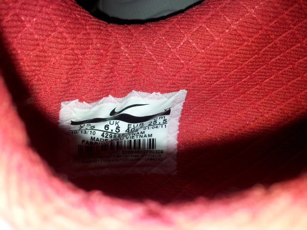 Mới mua 1 con nike air max 2011 , ko biết thật hay giả , ae check thử - 1