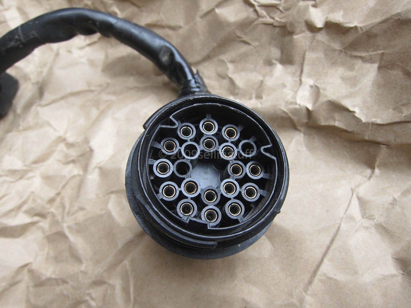 c101 plugs are different????