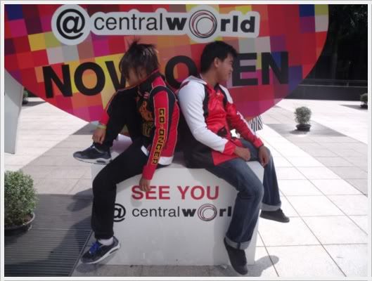 http://i732.photobucket.com/albums/ww326/yokza123/DSCF4545.jpg