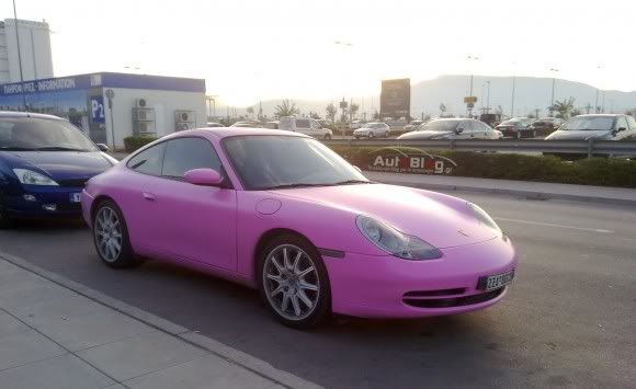 Pink-Porsche-Carrera-911-e1284976437743.jpg